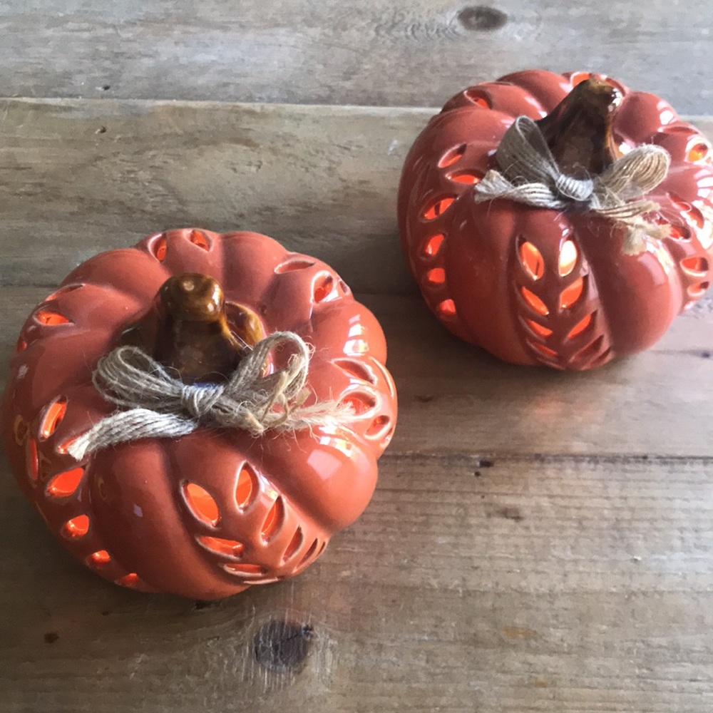 Set of 2 Ceramic Lighted Pumpkins - Picture 4 of 8